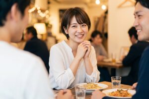0090-友達の紹介 ご飯 3人